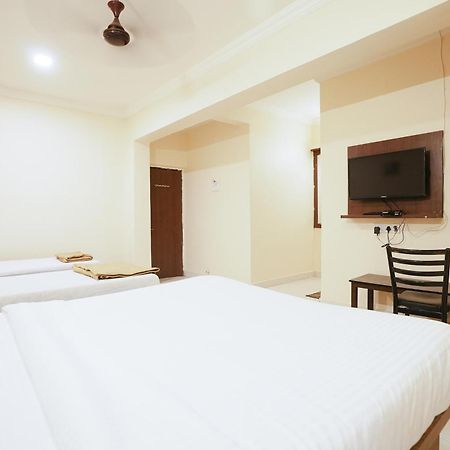 Hotel Della Comfort Near Ambreshwar Shiv Mandir, Ambernath Amarnāth Exterior foto